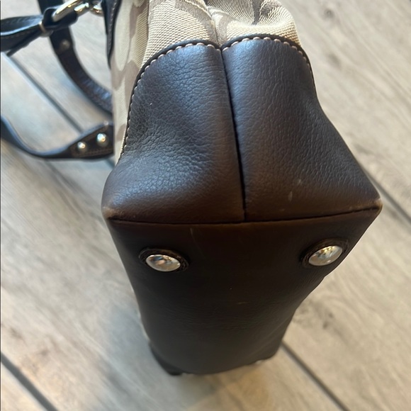 Coach G0993-14423 Signature “C” Canvas w/ Leather Trim Satchel Handbag - Picture 9 of 10